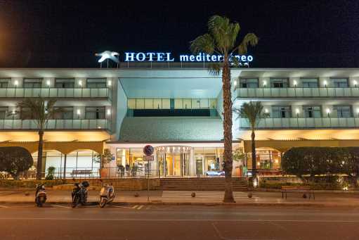 Soyez les bienvenus au site web officiel de l’Hôtel Mediterráneo à Benidorm